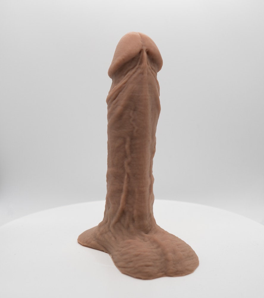 7.5 inch Realistic Dildo - modeled after real penis